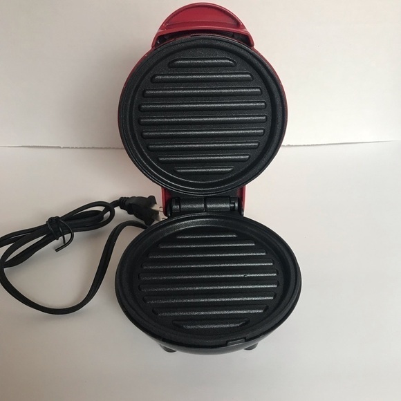 Nwt - Dash, Red Mini Maker Grill. 4” Cooking Surface, Non-Stick, 350 Watts. - Picture 10 of 12